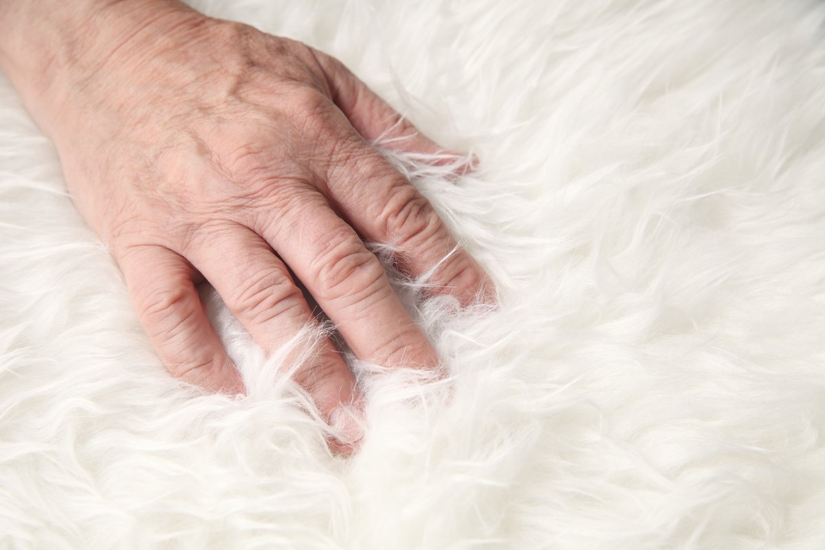 Real Sheepskin vs Faux Fur